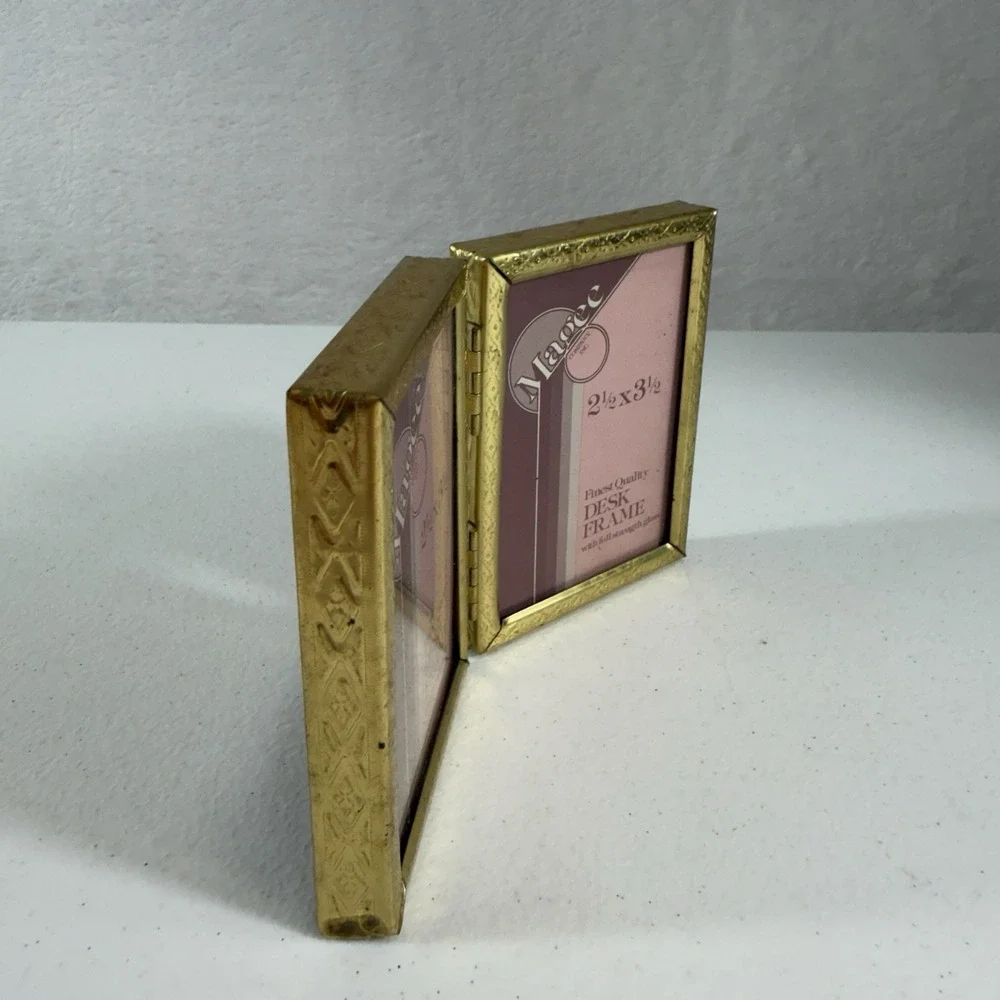 Vintage Magee Folding Brass Ornate Standing Double Picture Photo Frame 2.5 X 3.5